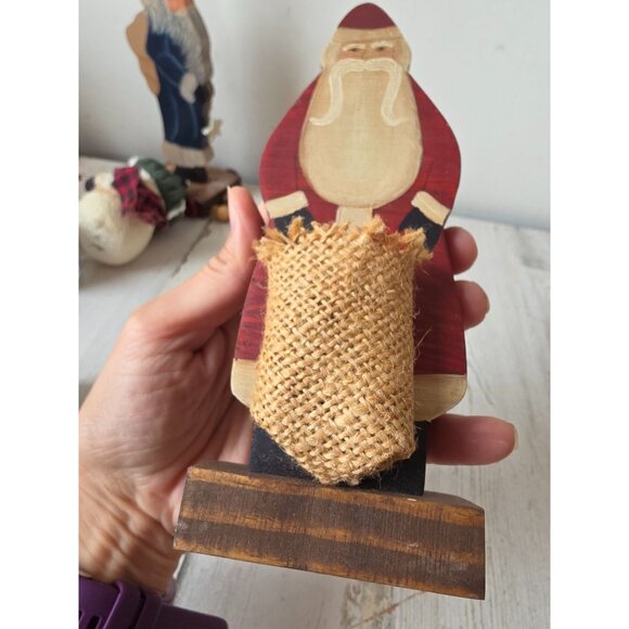 Vintage wooden primitive Santa basket burlap figurine statue decor Xmas - Picture 8 of 8